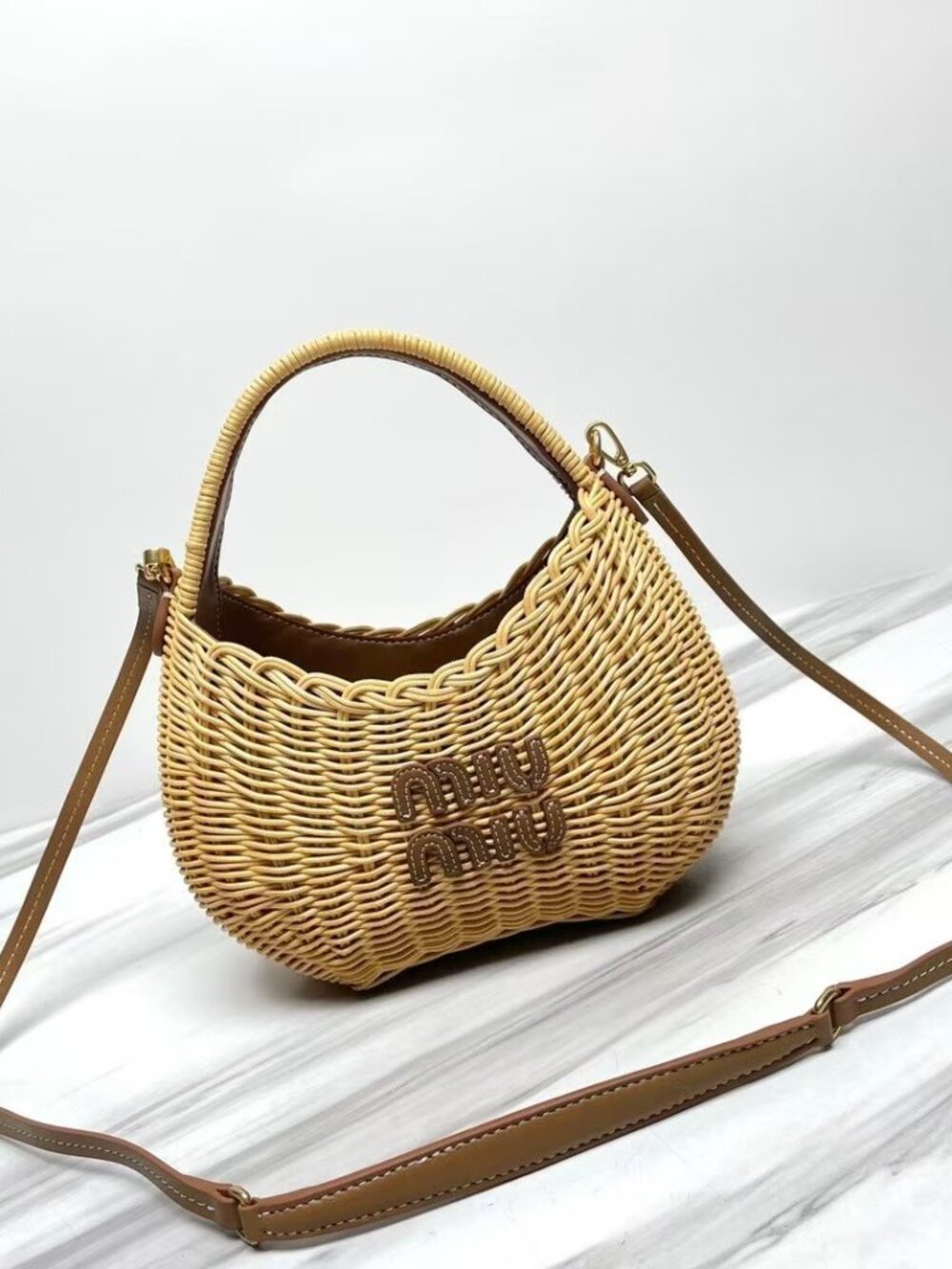 🌸Miu Miu Brown Woven Shoulder Bag